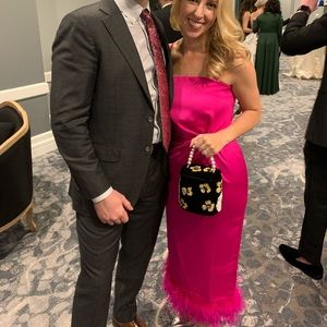 Hot dress with feathers at the bottom